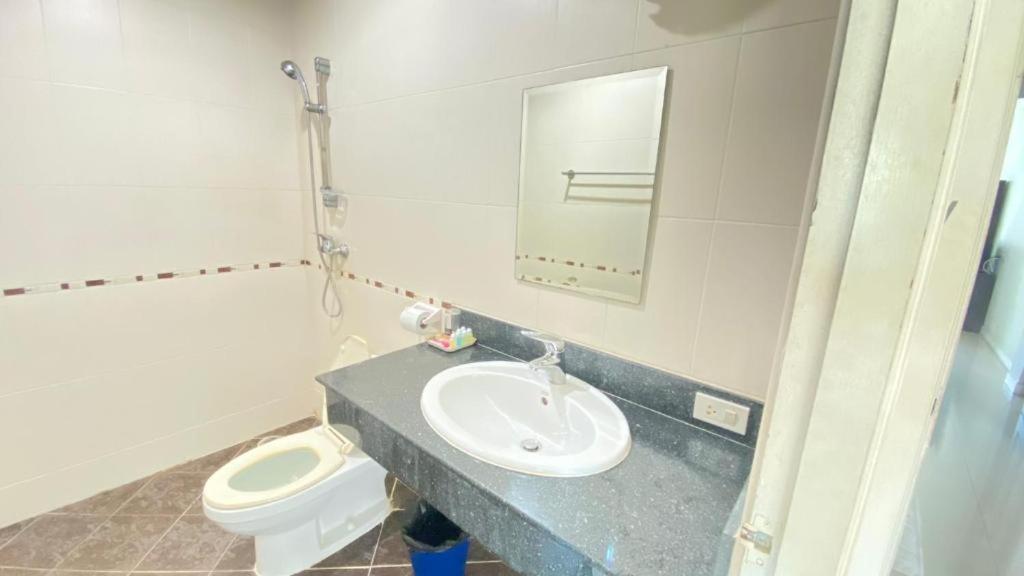 Sweet Dream Hotel Patong Phuket Exterior foto